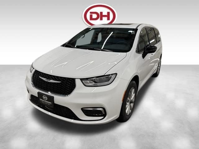 New 2026 Chrysler Pacifica Select AWD/4WD image 10