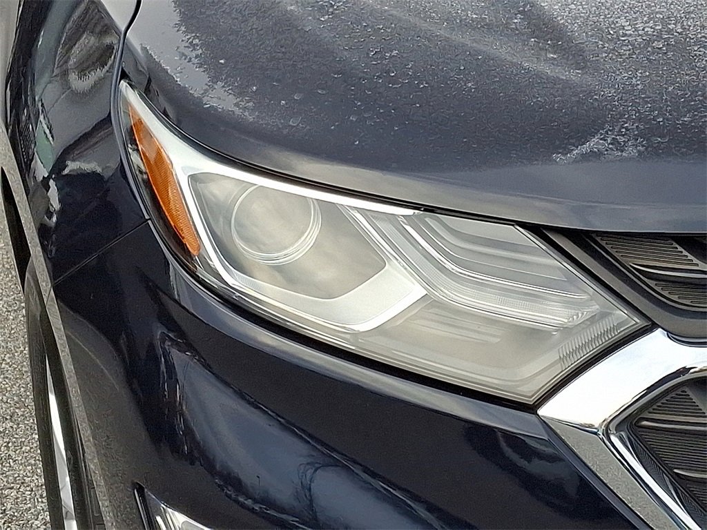 Used 2020 Chevrolet Equinox LS image 9