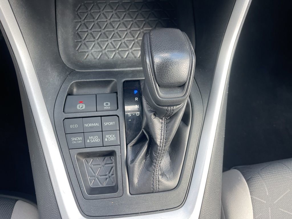 Used 2019 Toyota RAV4 XLE w/ Convenience Package image 22
