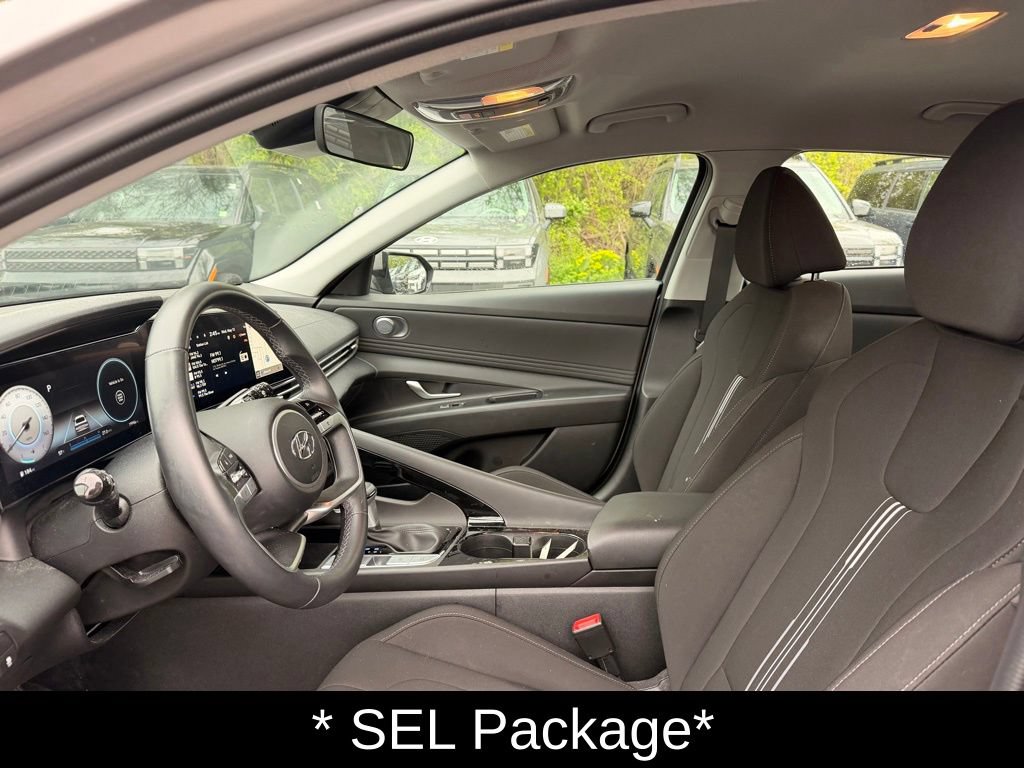 Certified 2023 Hyundai Elantra SEL w/ Convenience Package FWD image 11
