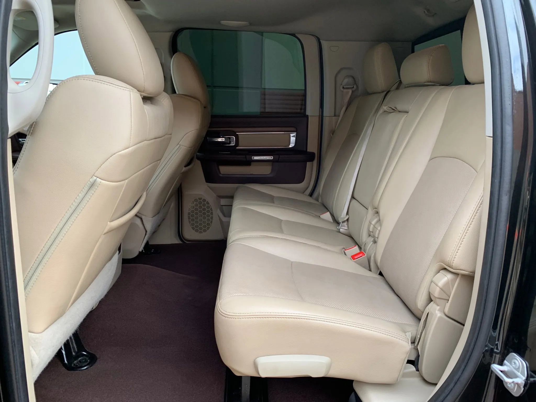 Used 2016 RAM 2500 Laramie image 20