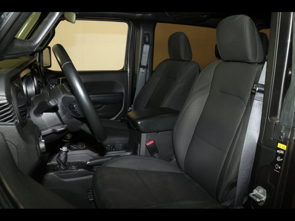 Used 2021 Jeep Wrangler Sport AWD/4WD image 13