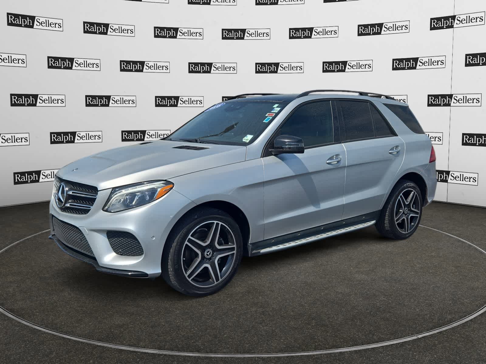 Used 2018 Mercedes-Benz GLE 350 4MATIC image 2