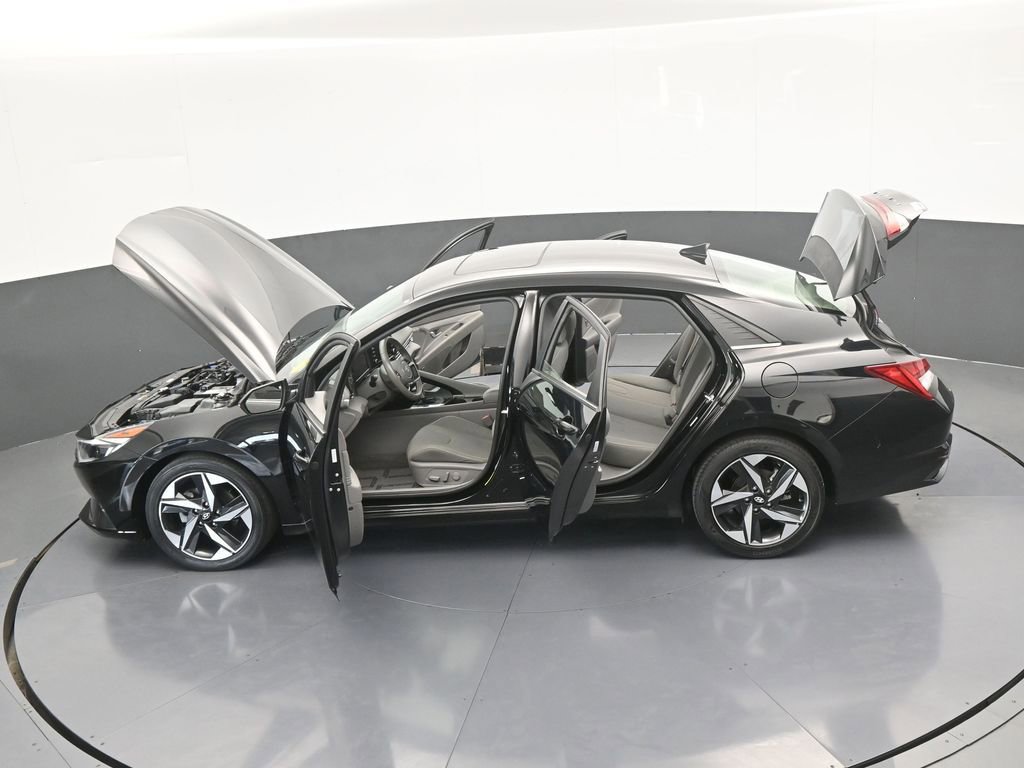 Used 2022 Hyundai Elantra SEL w/ Convenience + Premium Package image 64