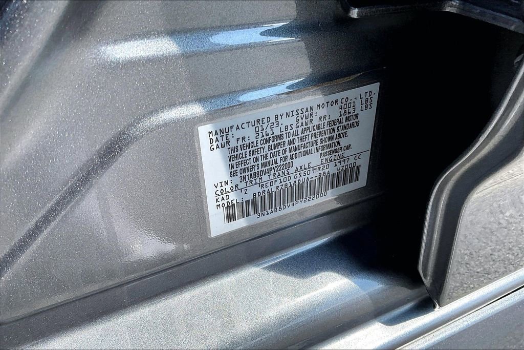 Used 2023 Nissan Sentra SR w/ Electronics Package FWD image 31