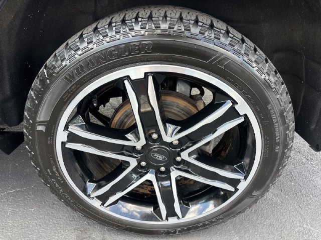 Used 2021 Ford Expedition Limited AWD/4WD image 26