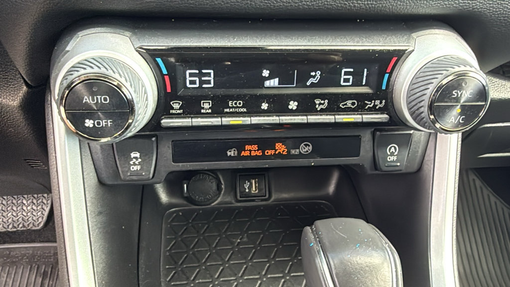 Used 2024 Toyota RAV4 XLE Premium FWD image 36