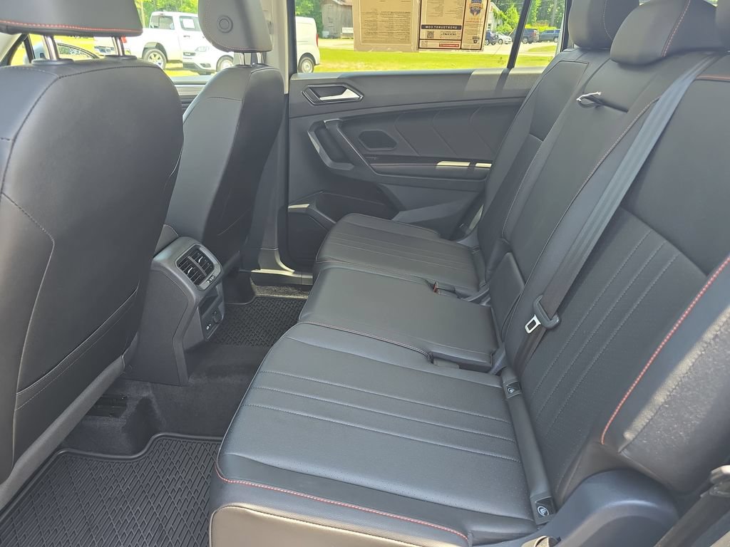 Certified 2024 Volkswagen Tiguan Wolfsburg Edition w/ Panoramic Sunroof Package FWD image 35