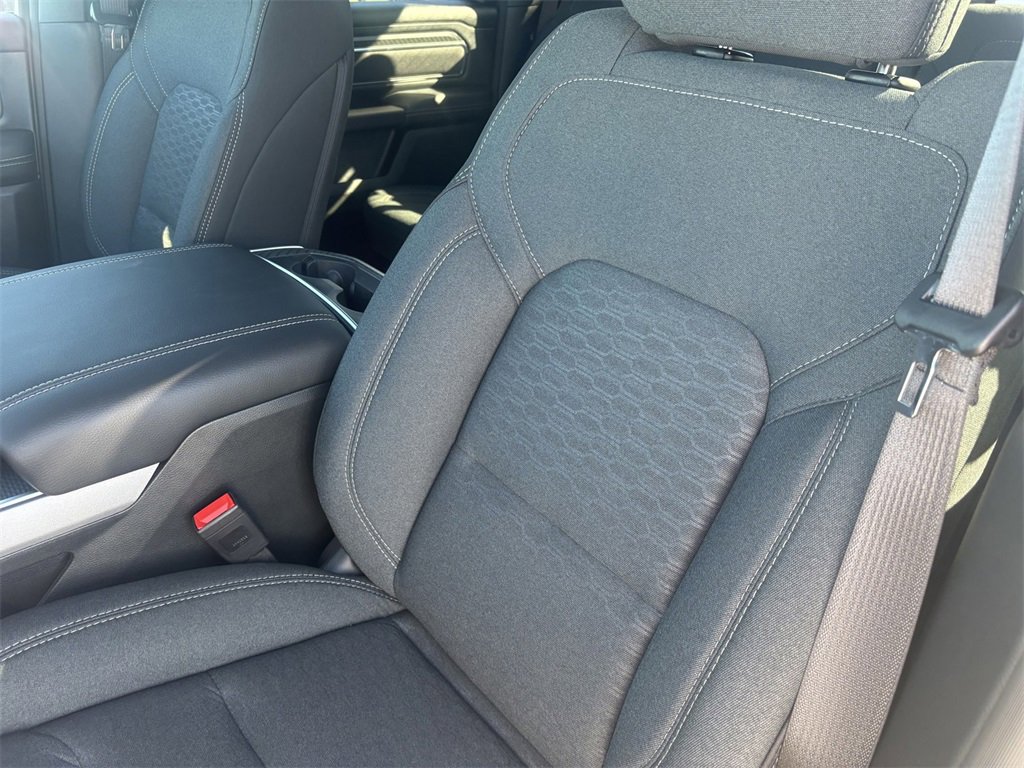 New 2026 RAM 1500 4x4 Crew Cab image 21