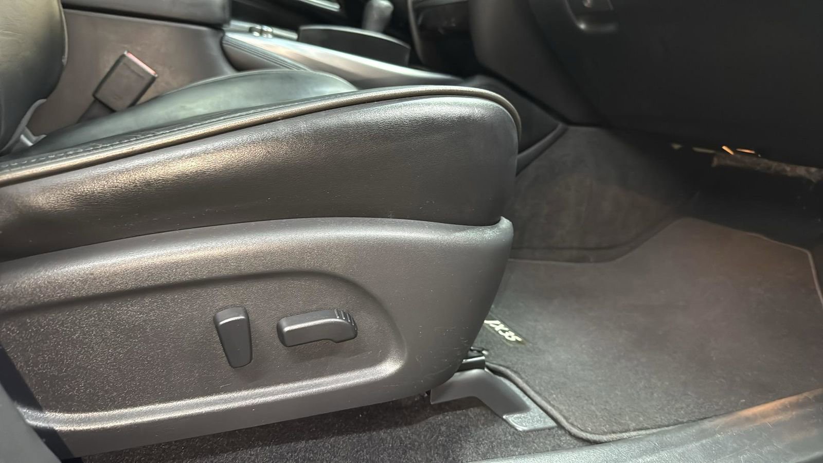 Used 2013 INFINITI JX35 FWD w/ Premium Pkg image 25