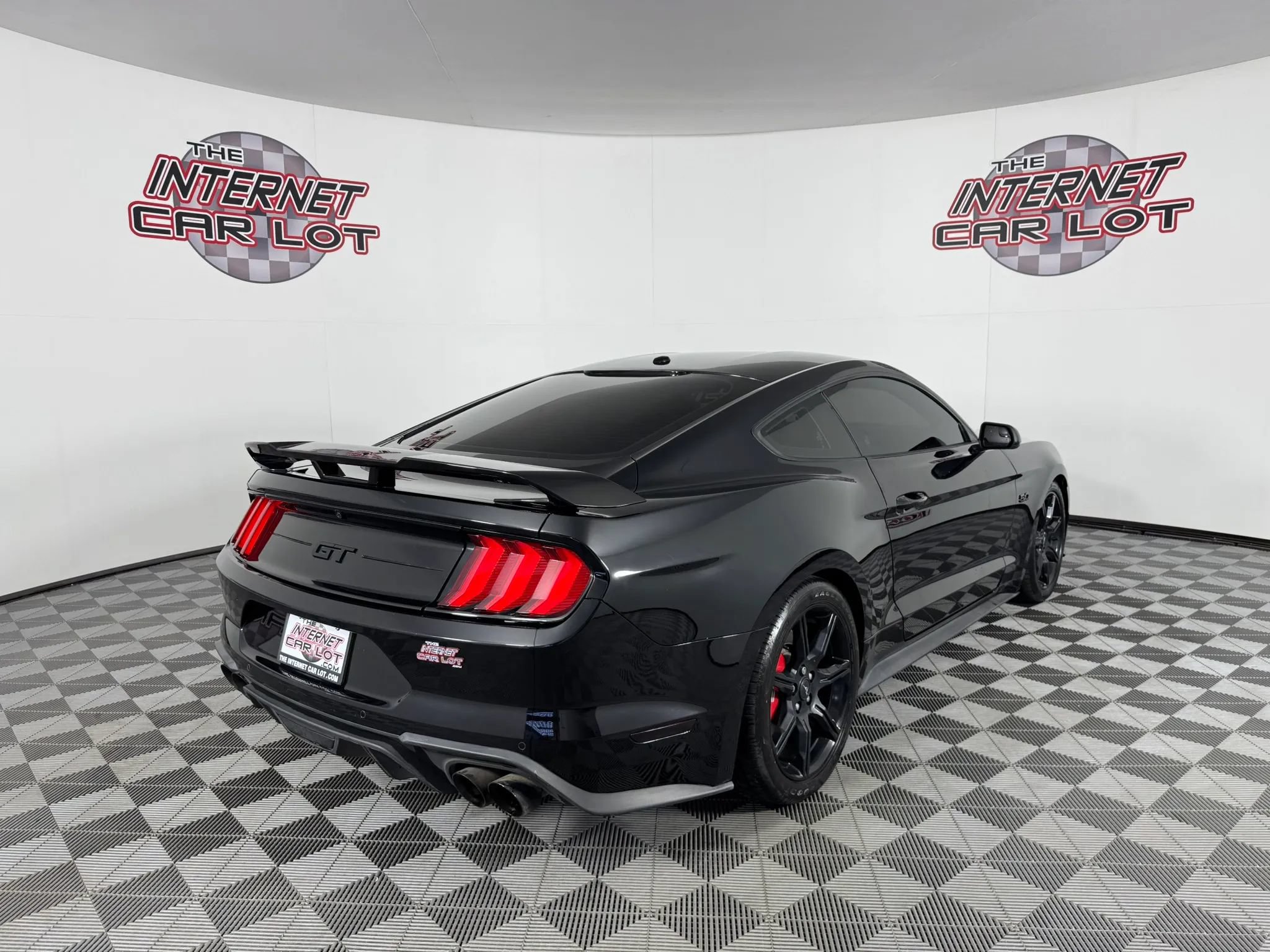Used 2019 Ford Mustang GT Premium w/ Ford Safe & Smart Package RWD image 7