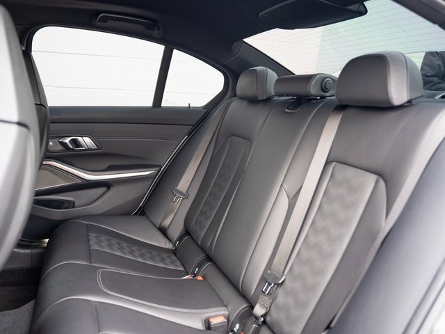 Used 2022 BMW M3 w/ Executive Package image 18