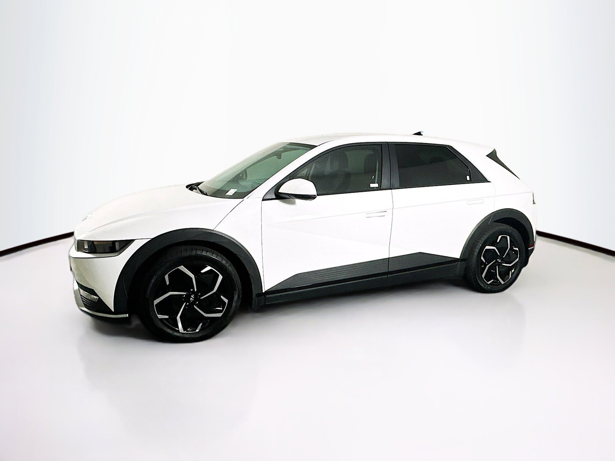 Used 2024 Hyundai Ioniq 5 SEL image 4