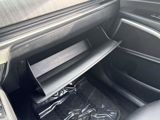 Used 2023 Kia Telluride EX w/ EX Captain's Chair Package image 33