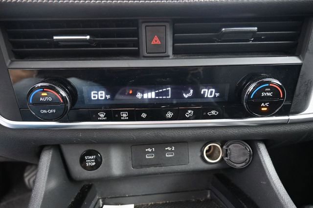 Used 2025 Nissan Rogue SV AWD/4WD image 21