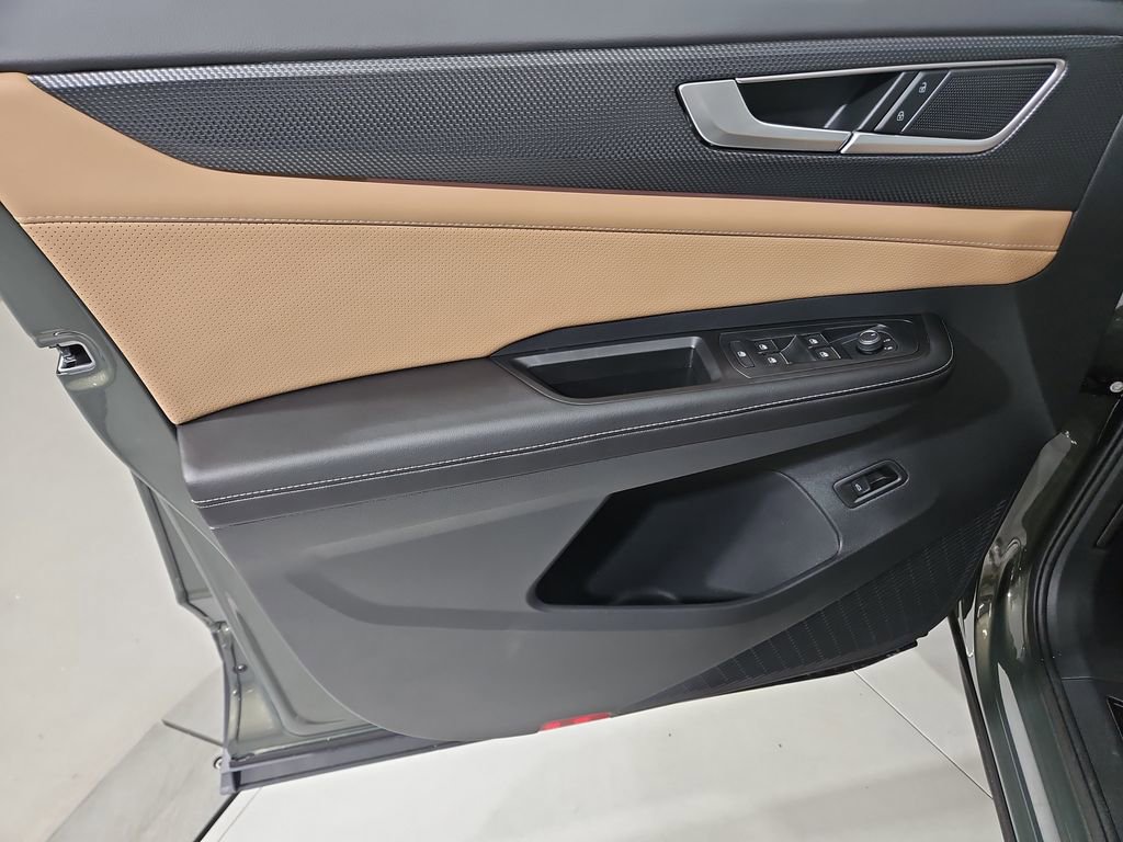 New 2026 Volkswagen Atlas Cross Sport SEL image 10