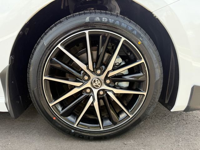 Used 2026 Toyota Camry SE FWD image 12