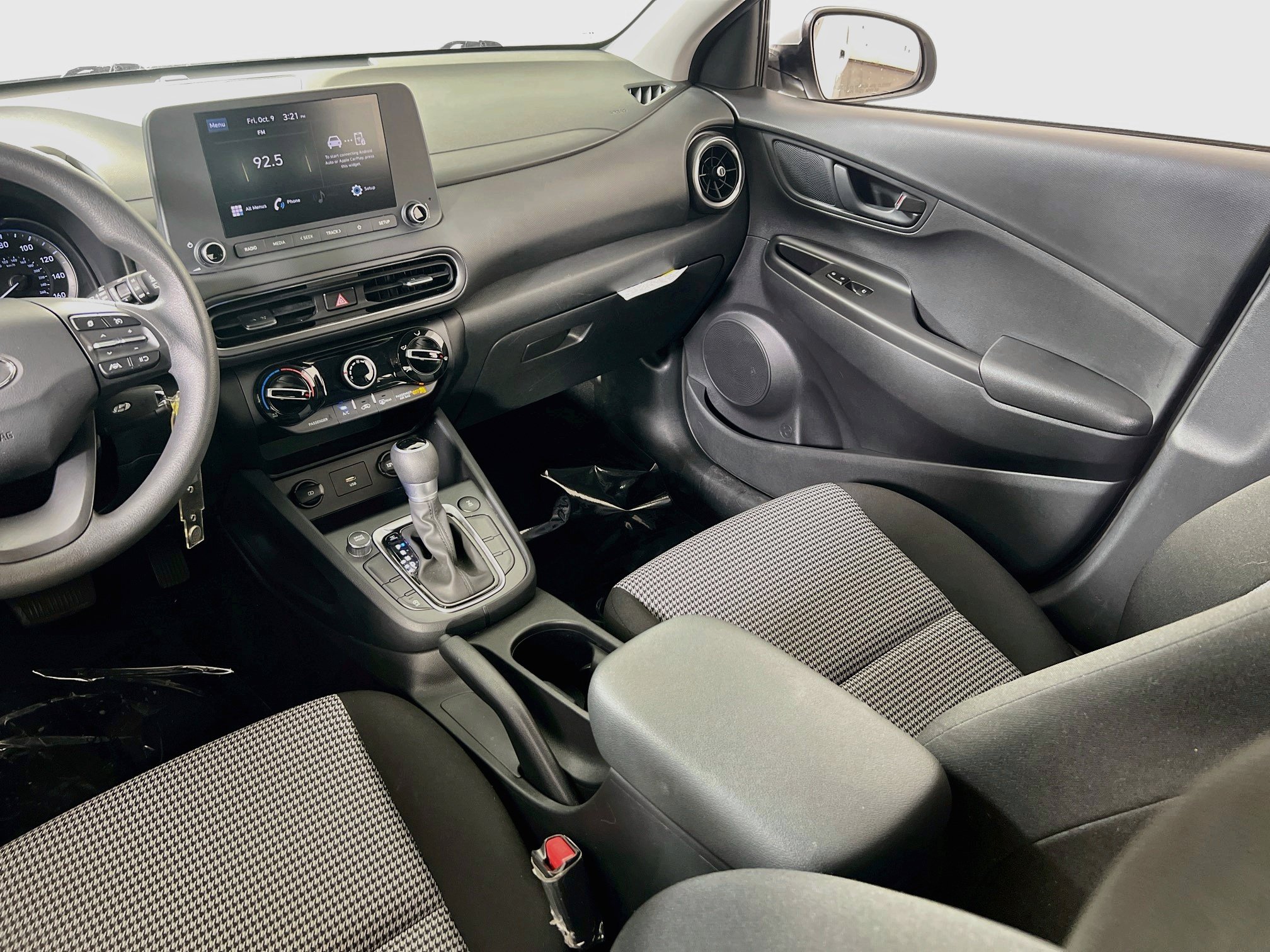 Used 2023 Hyundai Kona SE AWD/4WD image 20