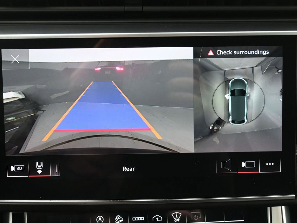 Used 2021 Audi Q8 Prestige w/ Prestige Package image 15