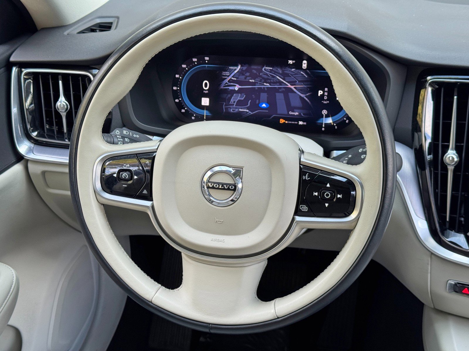 Used 2024 Volvo S60 B5 Core image 19