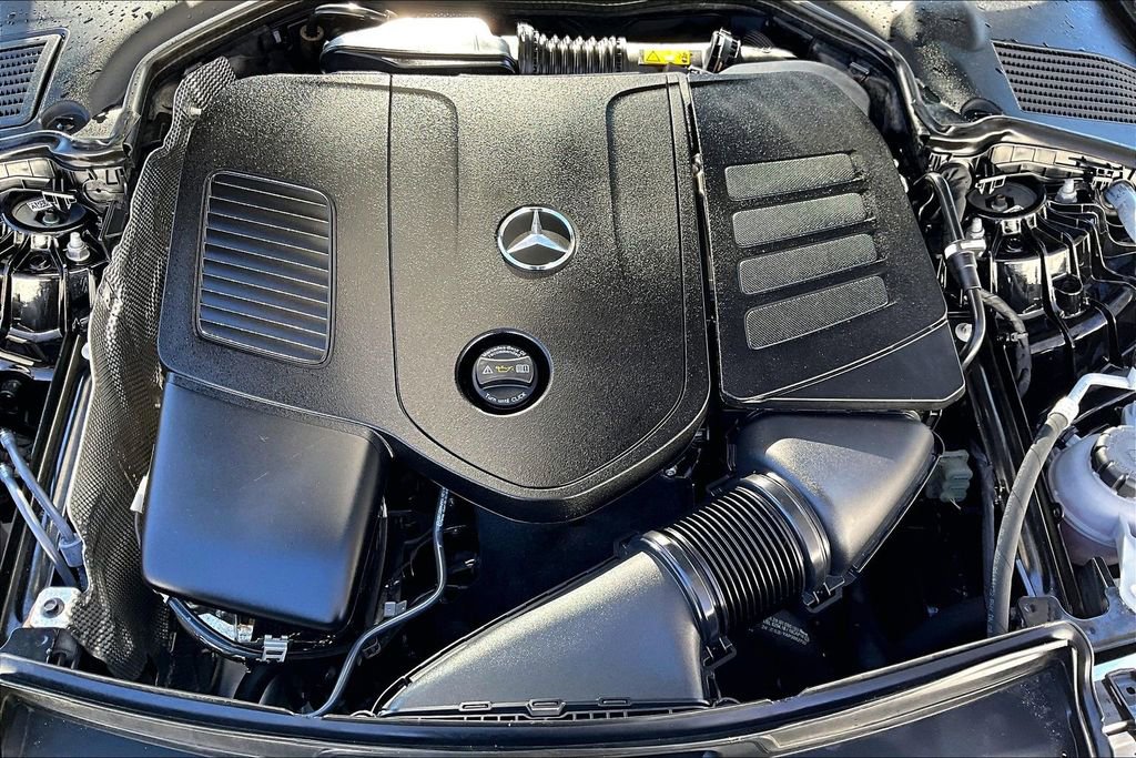 Certified 2022 Mercedes-Benz C 300 4MATIC Sedan image 34