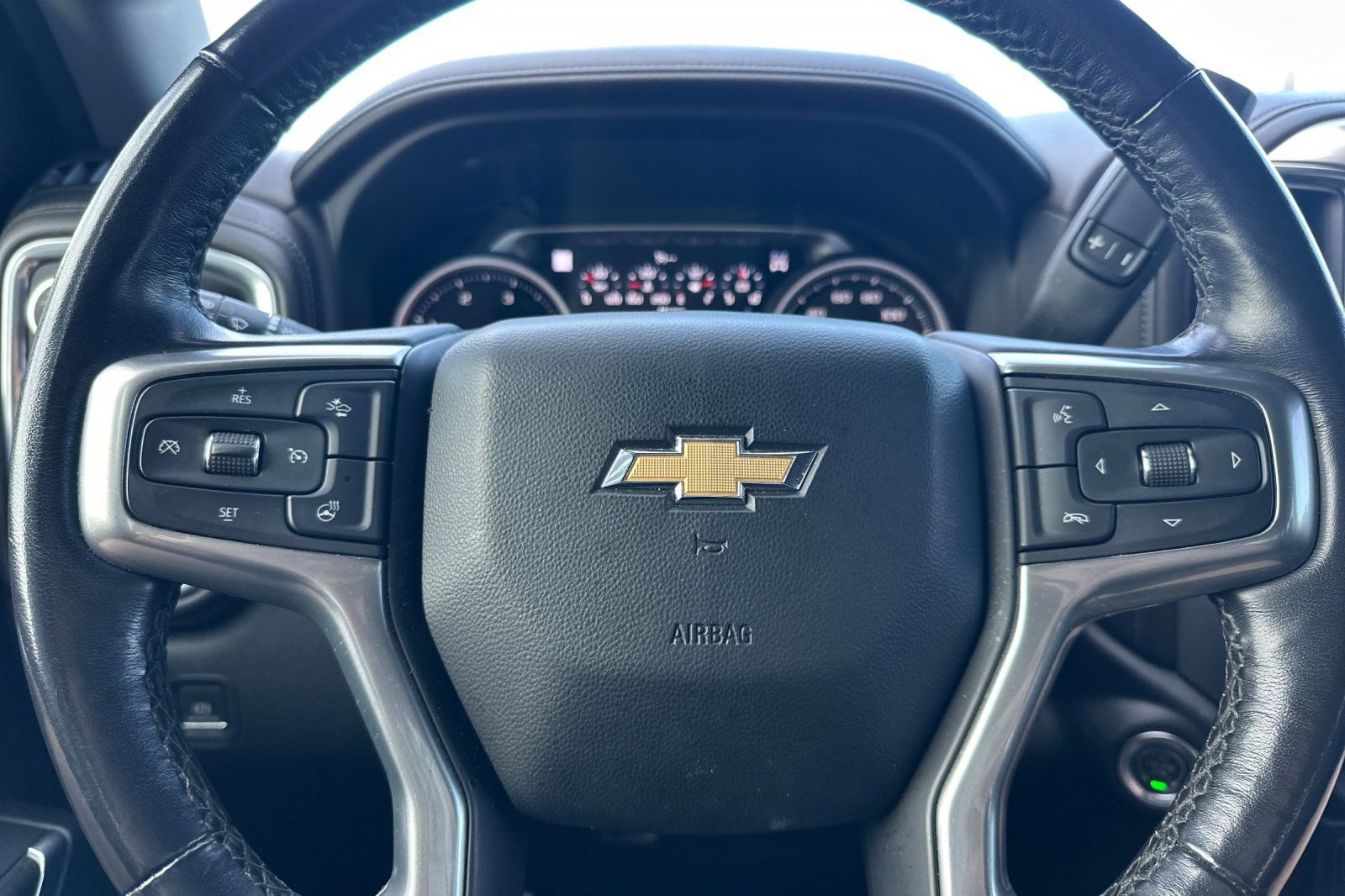 Used 2022 Chevrolet Silverado 3500 LTZ w/ Z71 Chrome Sport Edition AWD/4WD image 33