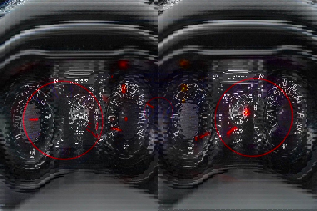 Used 2021 Dodge Challenger SXT w/ Blacktop Package image 14