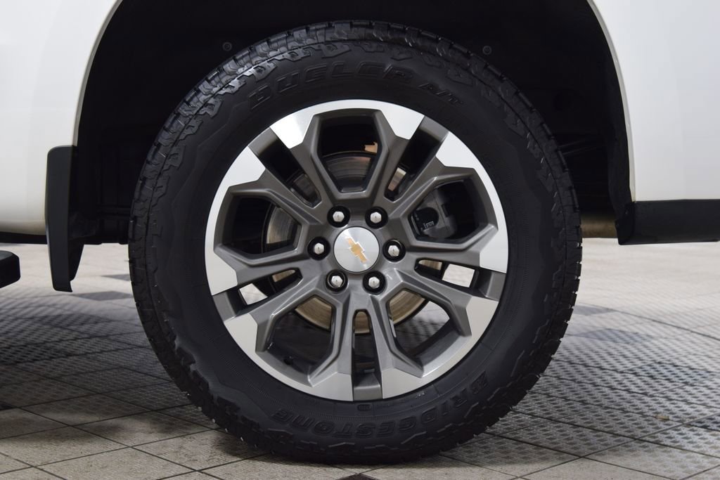 Used 2024 Chevrolet Silverado 1500 High Country w/ High Country Premium Package image 28