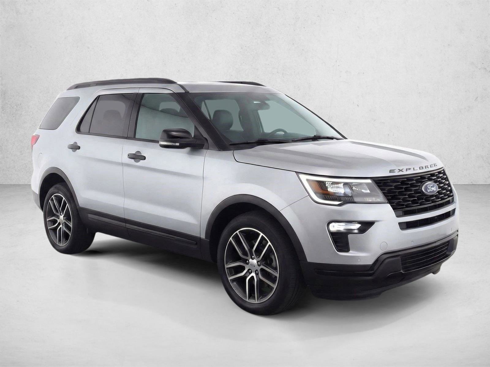 Used 2019 Ford Explorer Sport w/ Equipment Group 401A AWD/4WD image 3