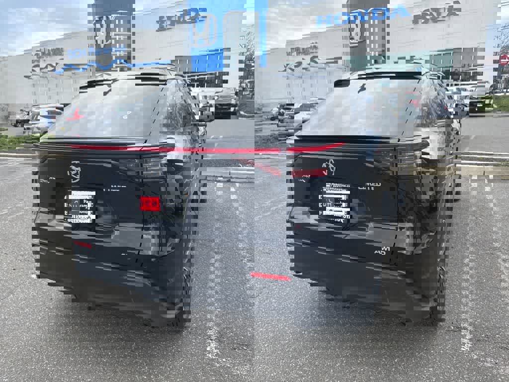 Used 2023 Toyota bZ4X Limited image 17