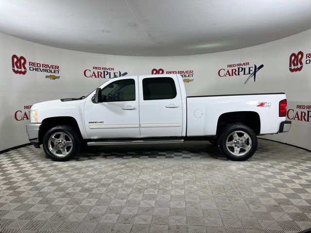 Used 2011 Chevrolet Silverado 2500 LTZ w/ LTZ Plus Package AWD/4WD image 4