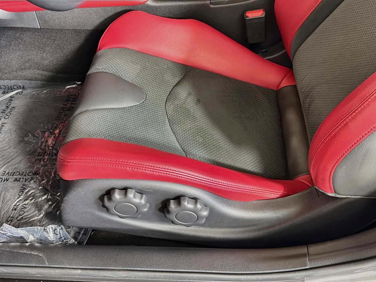Used 2024 Nissan Z Performance w/ Floor Mat Package RWD image 24