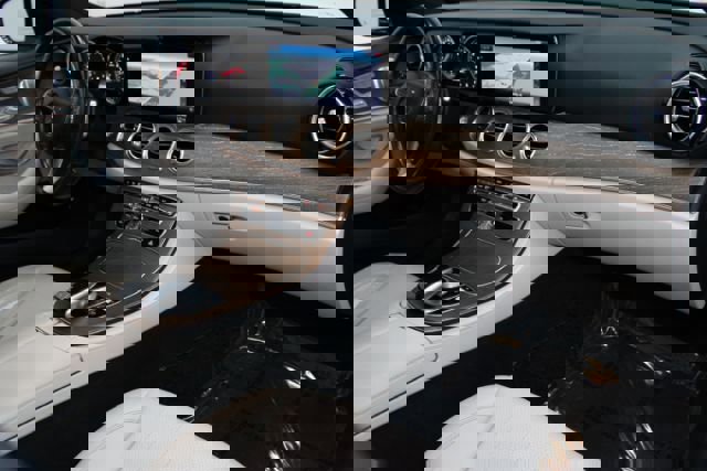 Used 2018 Mercedes-Benz E 300 4MATIC w/ Premium 1 Package image 27