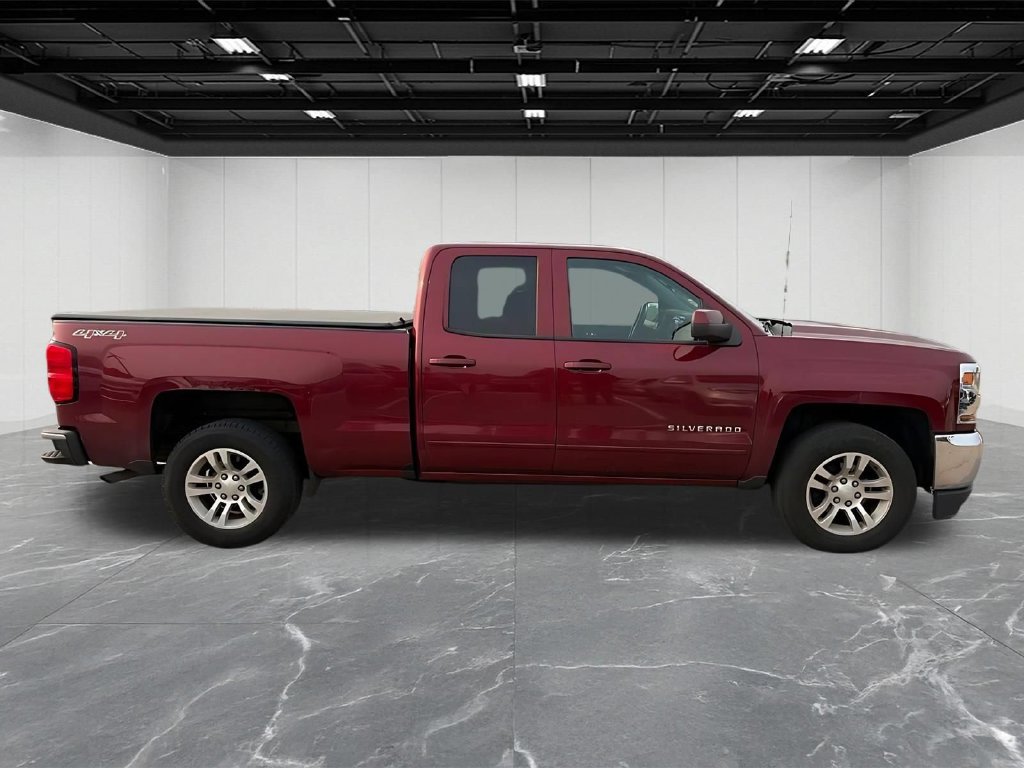 Used 2017 Chevrolet Silverado 1500 LT w/ All Star Edition AWD/4WD image 37