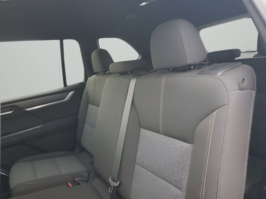 New 2026 GMC Acadia Elevation image 19