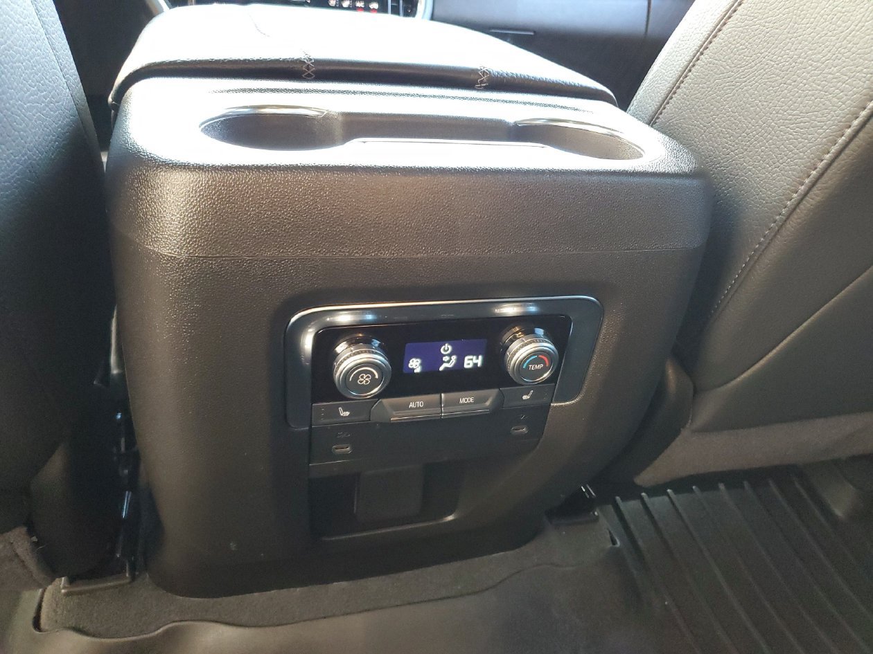 Used 2026 GMC Yukon Denali w/ LPO, Floor Liner Package RWD image 15