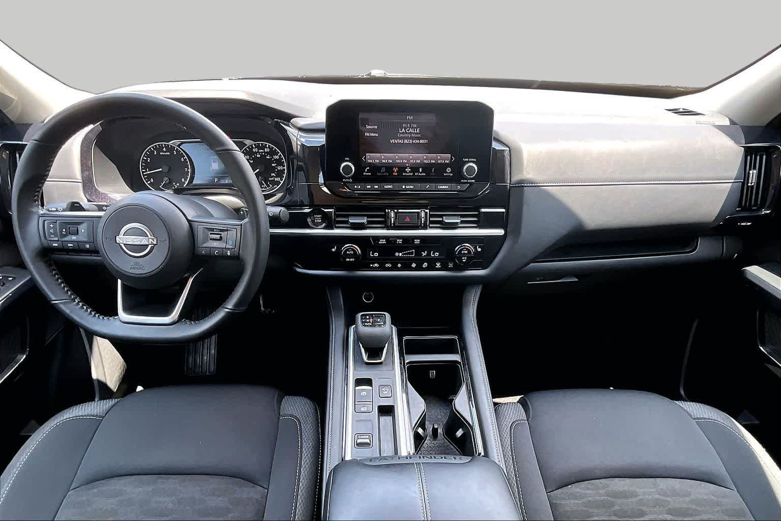 Used 2025 Nissan Pathfinder SV FWD image 14