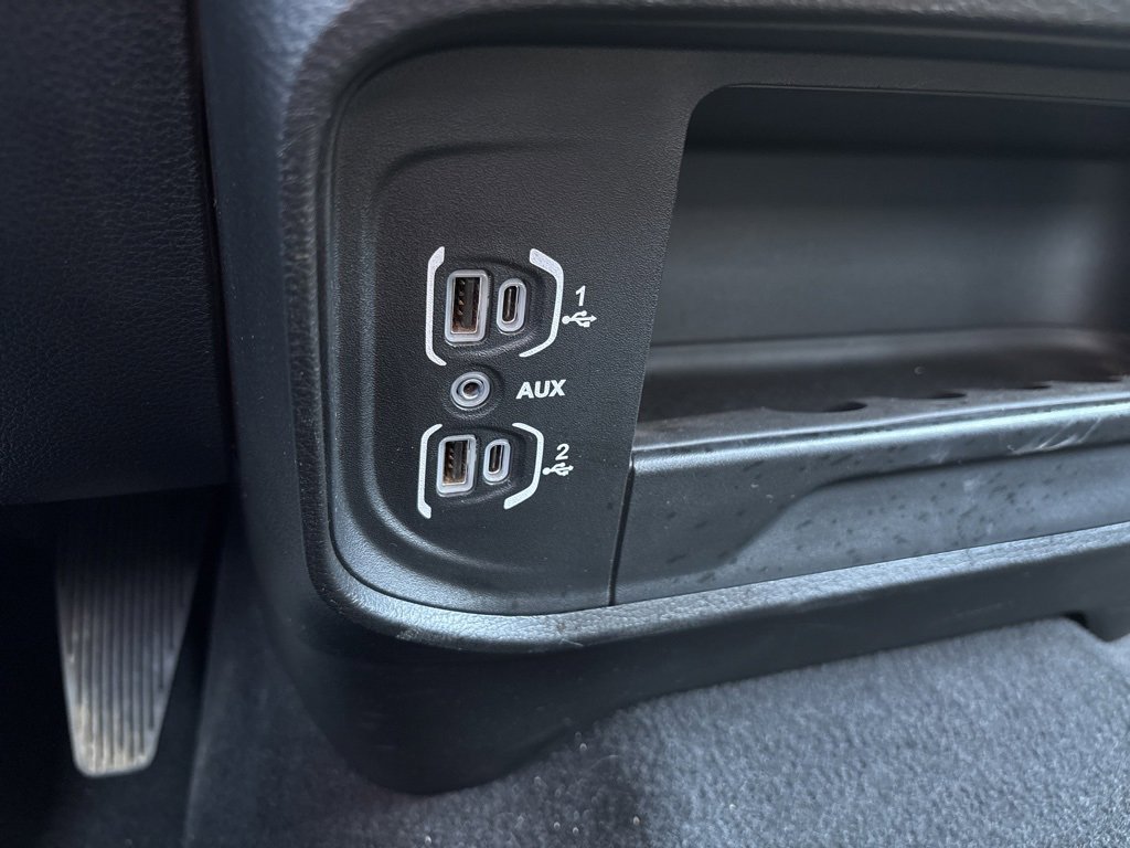 Used 2024 RAM 2500 Laramie image 20