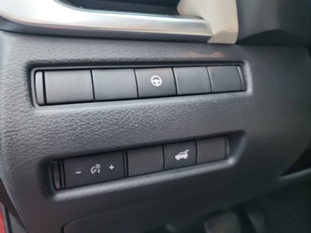 Used 2022 Nissan Rogue SV w/ SV Premium Package image 30