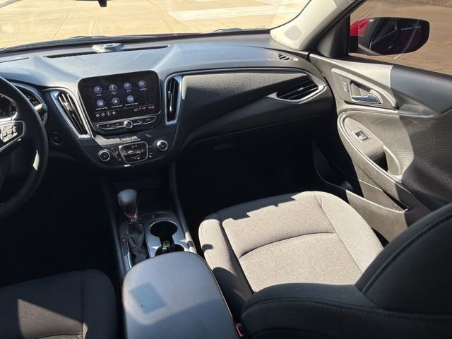 Used 2024 Chevrolet Malibu RS FWD image 23