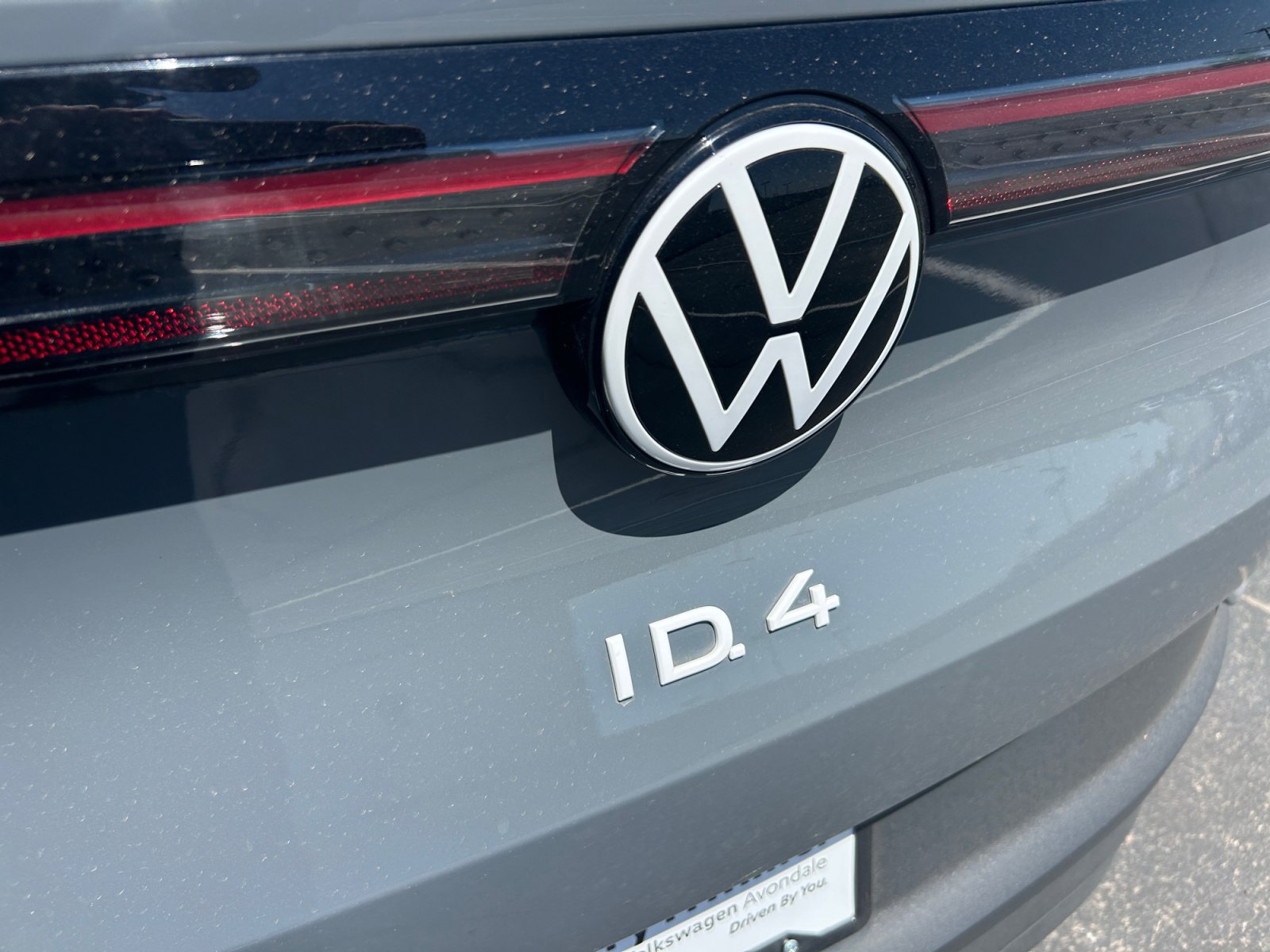 New 2025 Volkswagen ID.4 Pro RWD image 23