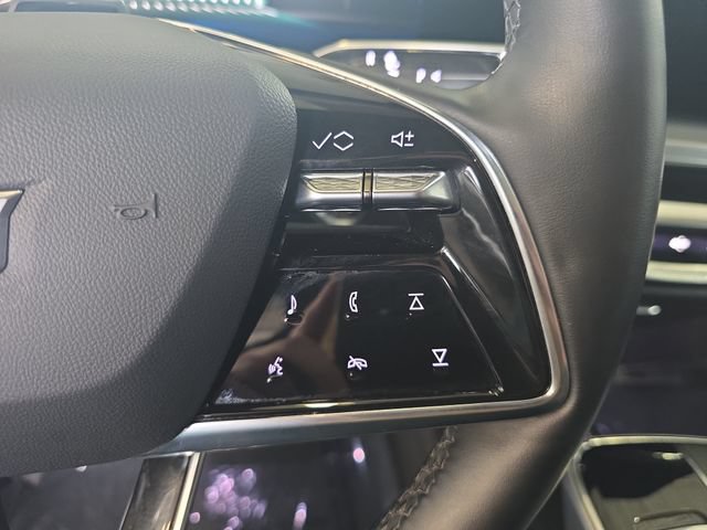 Certified 2024 Cadillac Lyriq Luxury w/ LPO, Floor Liner Package AWD/4WD image 19