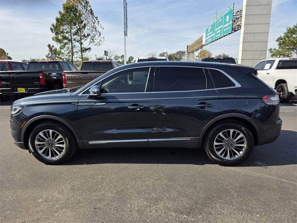 Used 2021 Lincoln Nautilus FWD w/ Equipment Group 101A image 7