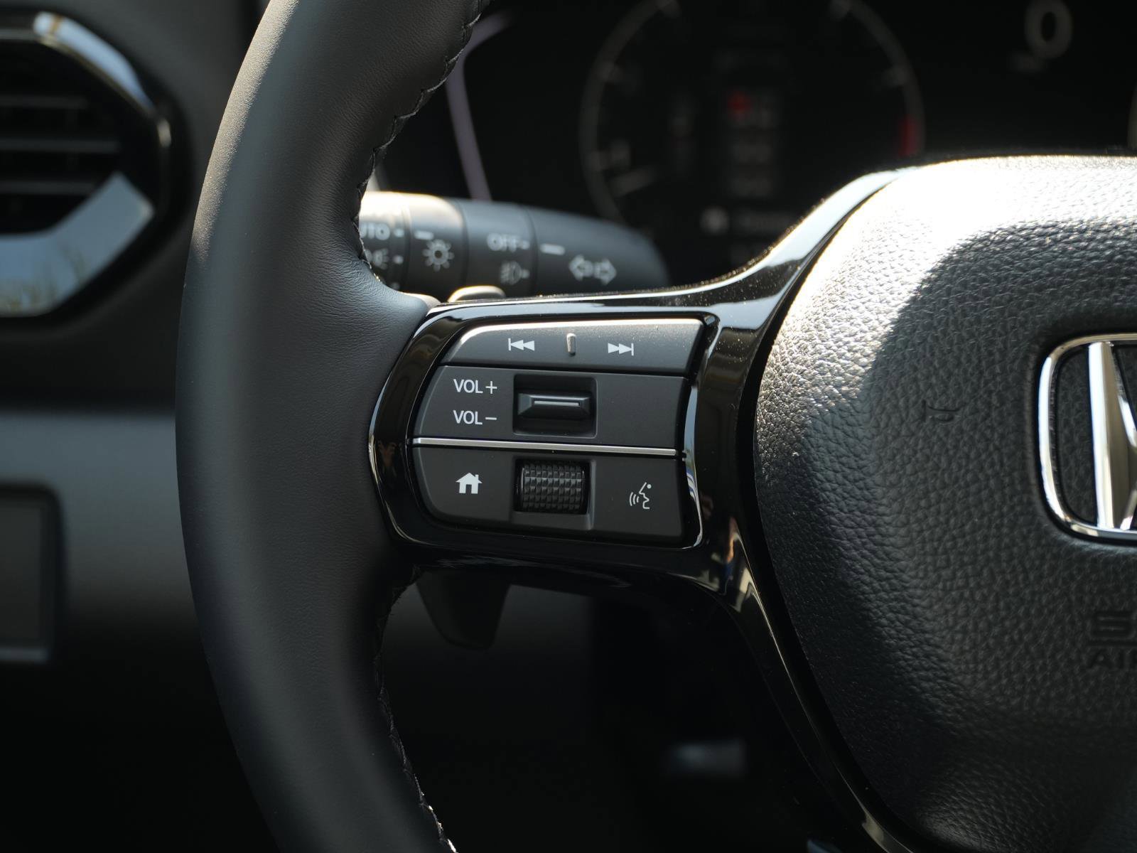 New 2025 Honda Pilot Touring image 24