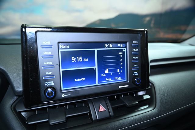 Used 2022 Toyota RAV4 LE image 30