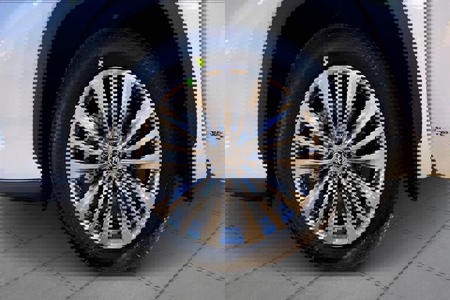 New 2026 Toyota Highlander Platinum image 11