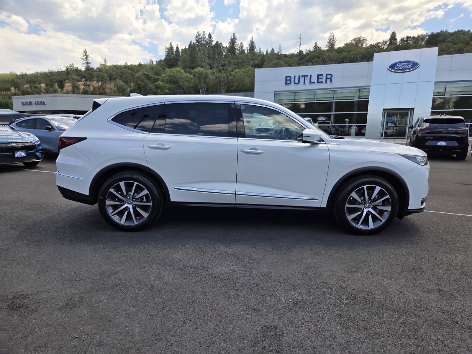 New 2026 Acura MDX w/ Technology Package AWD/4WD image 4