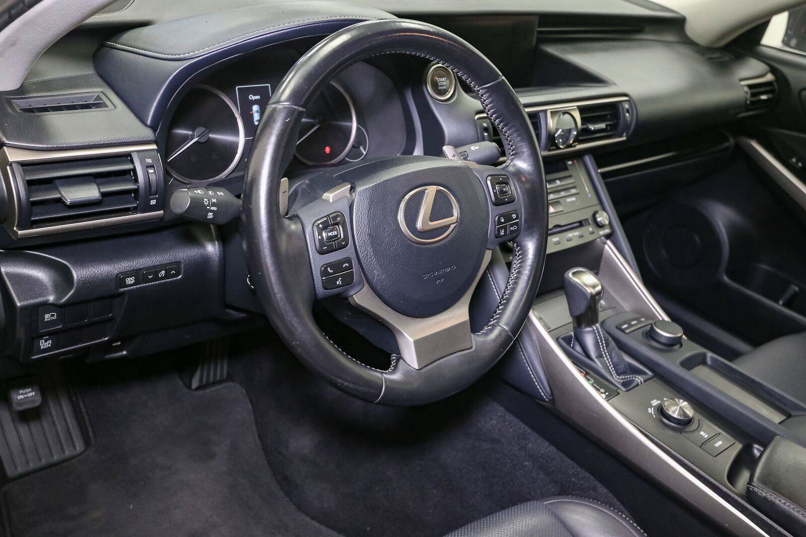 Used 2018 Lexus IS 300 AWD w/ Comfort Package image 22
