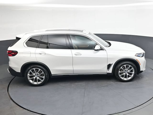 Used 2024 BMW X5 xDrive40i w/ Premium Package AWD/4WD image 27