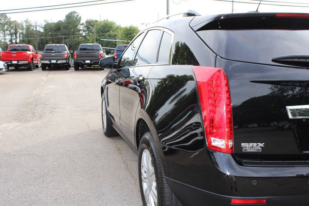 Used 2016 Cadillac SRX Luxury w/ Driver Awareness Package FWD image 13